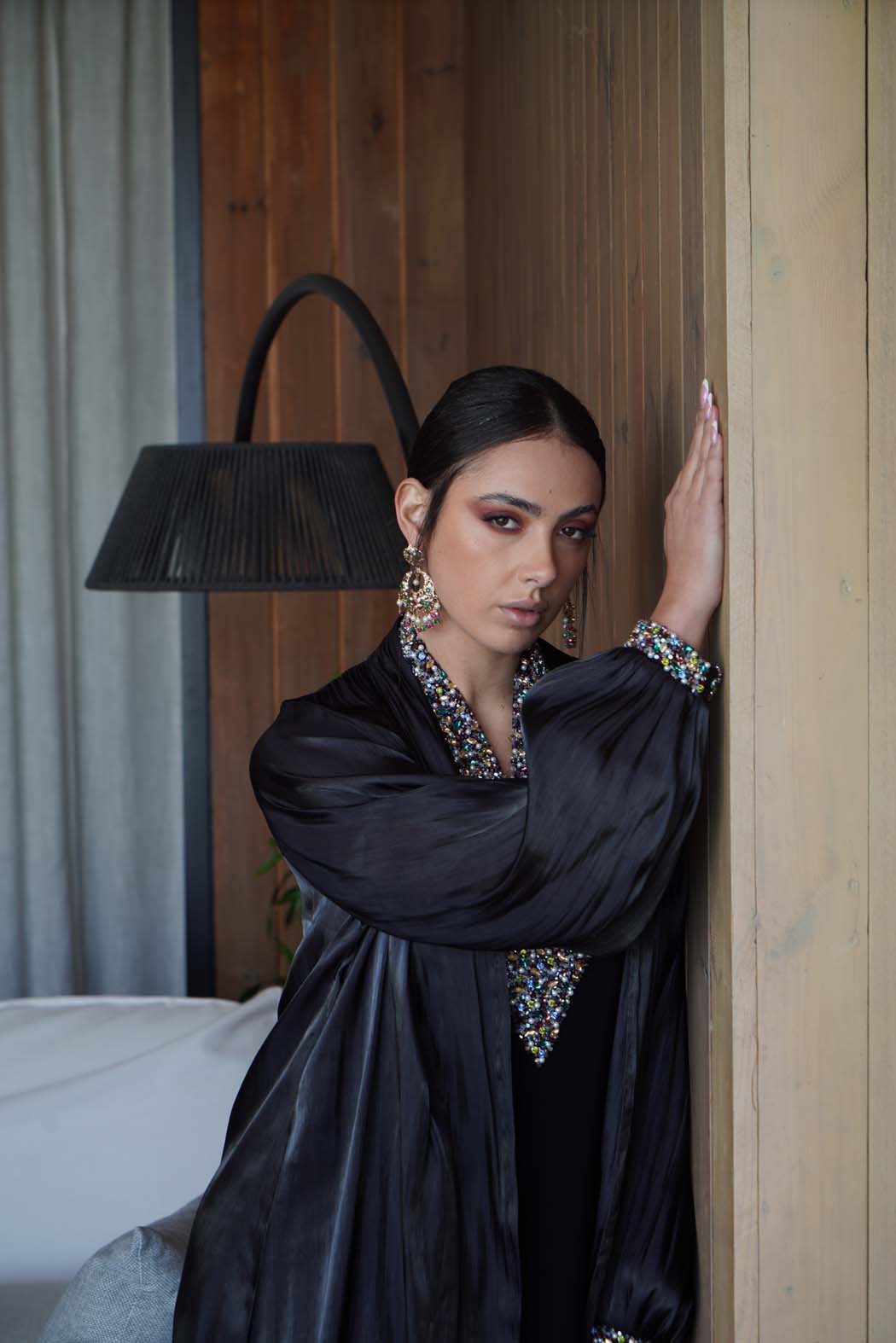The Black Abaya – A Timeless Icon of Elegance