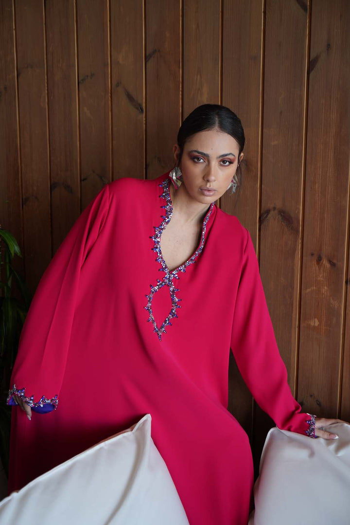 Elegant Fuchsia Jalabiya with Shimmering Collar and Sleeve Embroidery