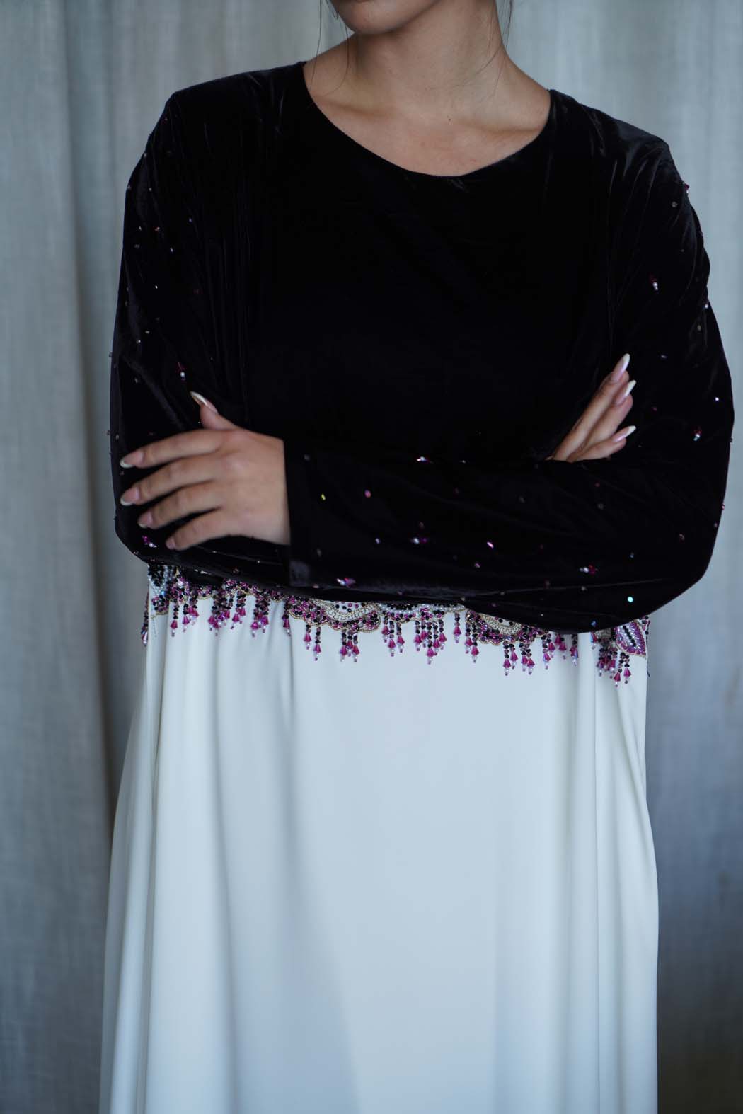 Elegant Two-Tone Velvet & White Embroidered Jalabiya