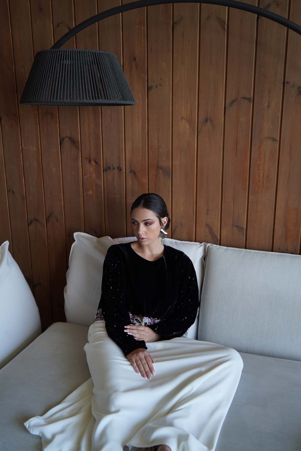 Elegant Two-Tone Velvet & White Embroidered Jalabiya