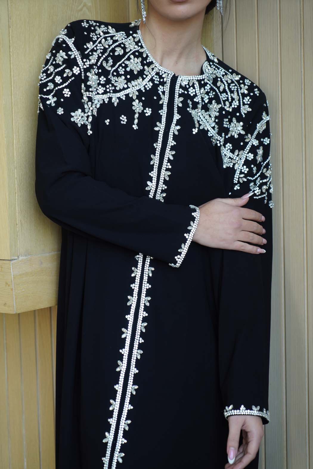 "Royal Details" Abaya: Dazzling Silver Embroidery on Luxurious Black Fabric